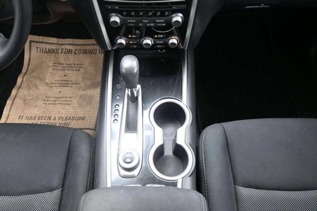 Used 2017 Nissan Pathfinder S AWD/4WD image 18