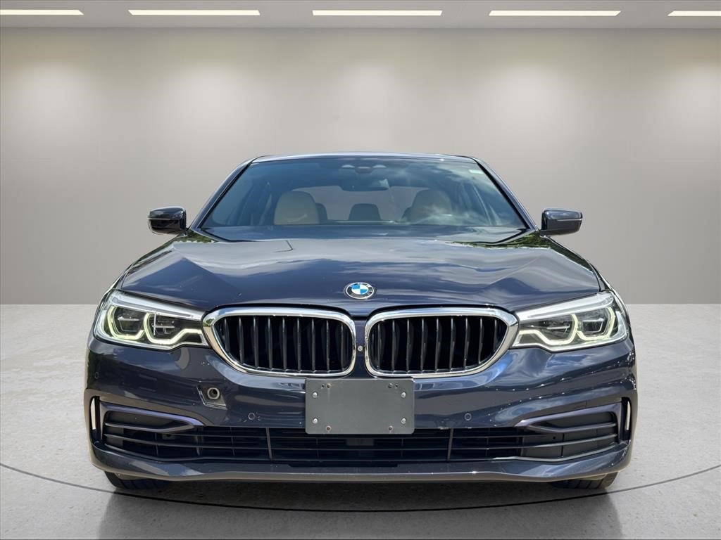 Used 2019 BMW 530e xDrive w/ Premium Package AWD/4WD image 8