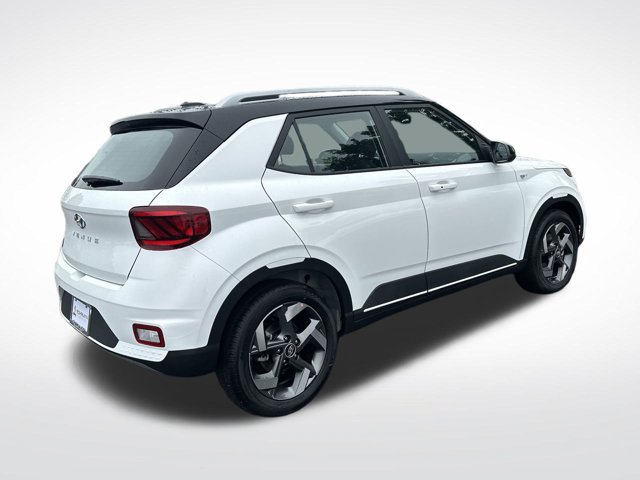 New 2026 Hyundai Venue SEL FWD image 13