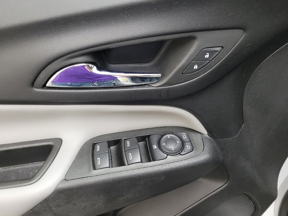 Used 2022 Chevrolet Equinox LS AWD/4WD image 27
