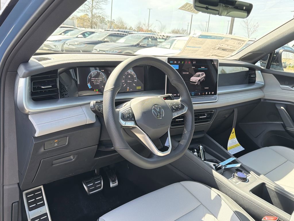 New 2026 Volkswagen Tiguan SE R-Line image 10