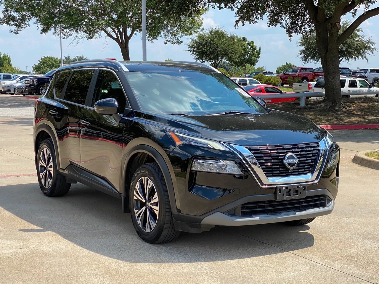 Used 2023 Nissan Rogue SV w/ SV Premium Package image 16
