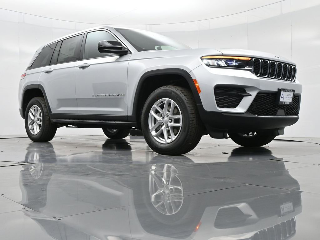 New 2025 Jeep Grand Cherokee Laredo X image 34