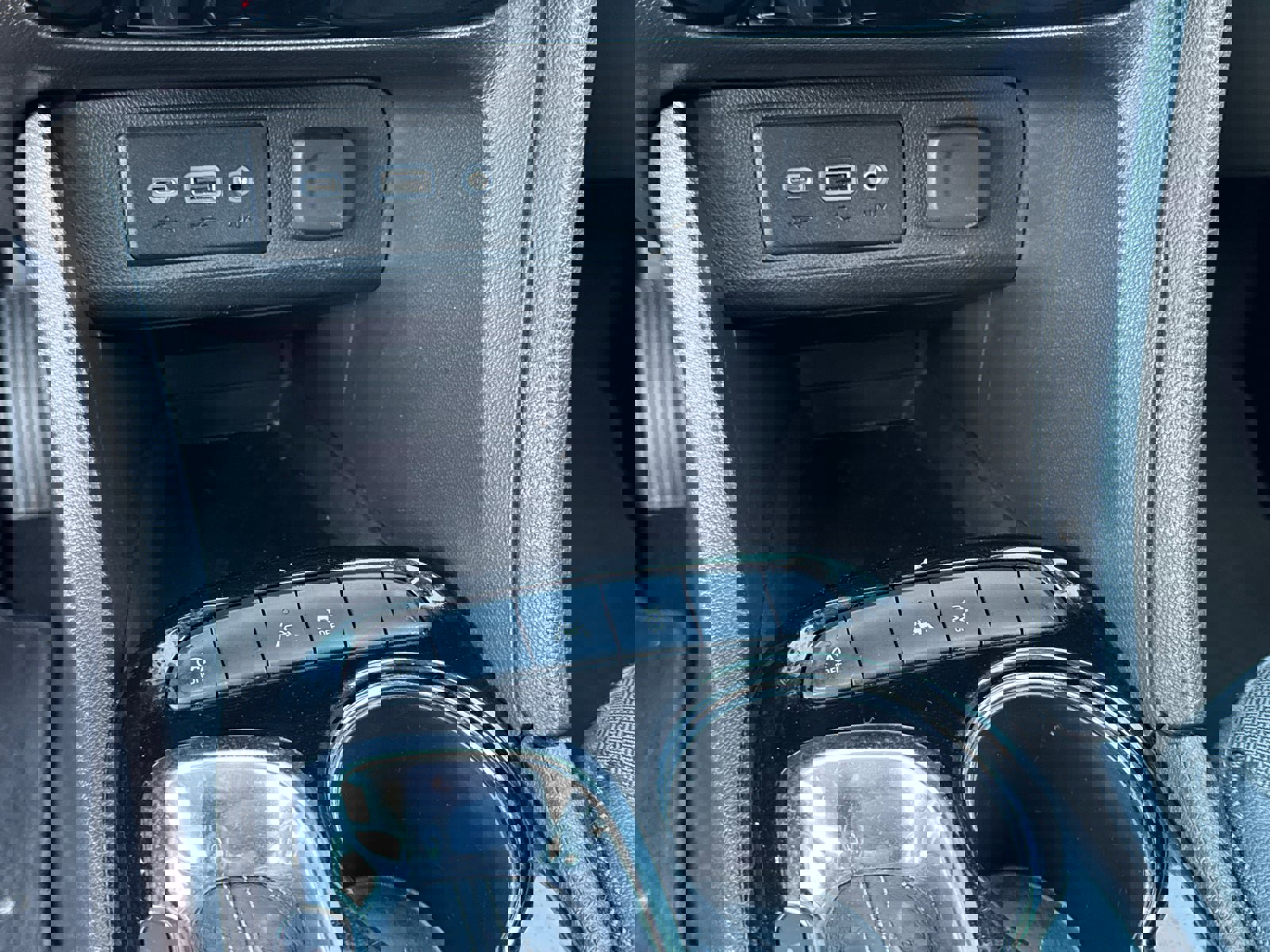 Certified 2023 Buick Encore GX Select w/ Sport Touring Package image 32