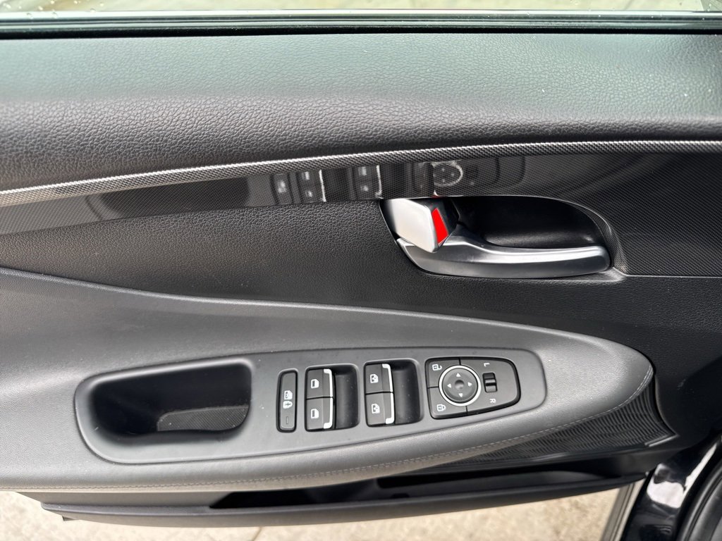 Used 2023 Hyundai Santa Fe SEL image 15