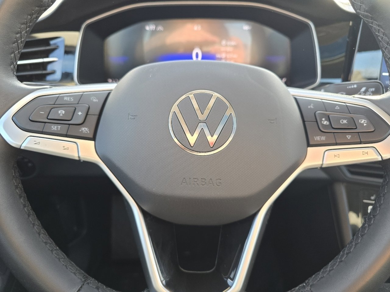 Used 2025 Volkswagen Jetta SE image 25