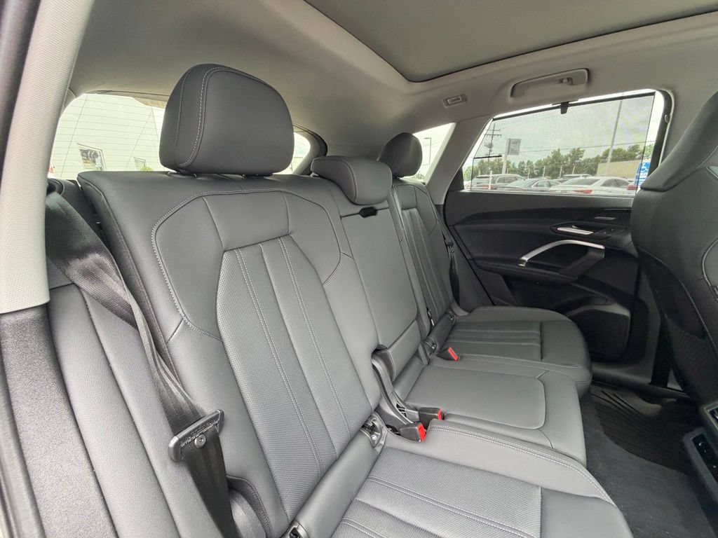 Certified 2025 Audi Q5 Prestige AWD/4WD image 24