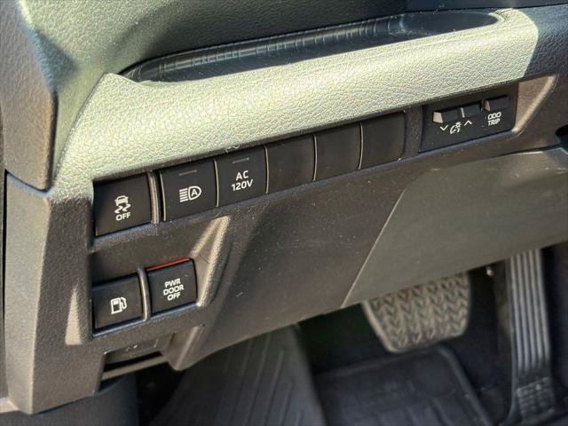 Certified 2025 Toyota Sienna XSE w/ XSE Premium Package AWD/4WD image 26