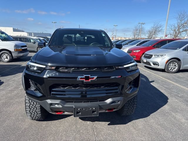 Used 2023 Chevrolet Colorado ZR2 w/ ZR2 Convenience Package III AWD/4WD image 13