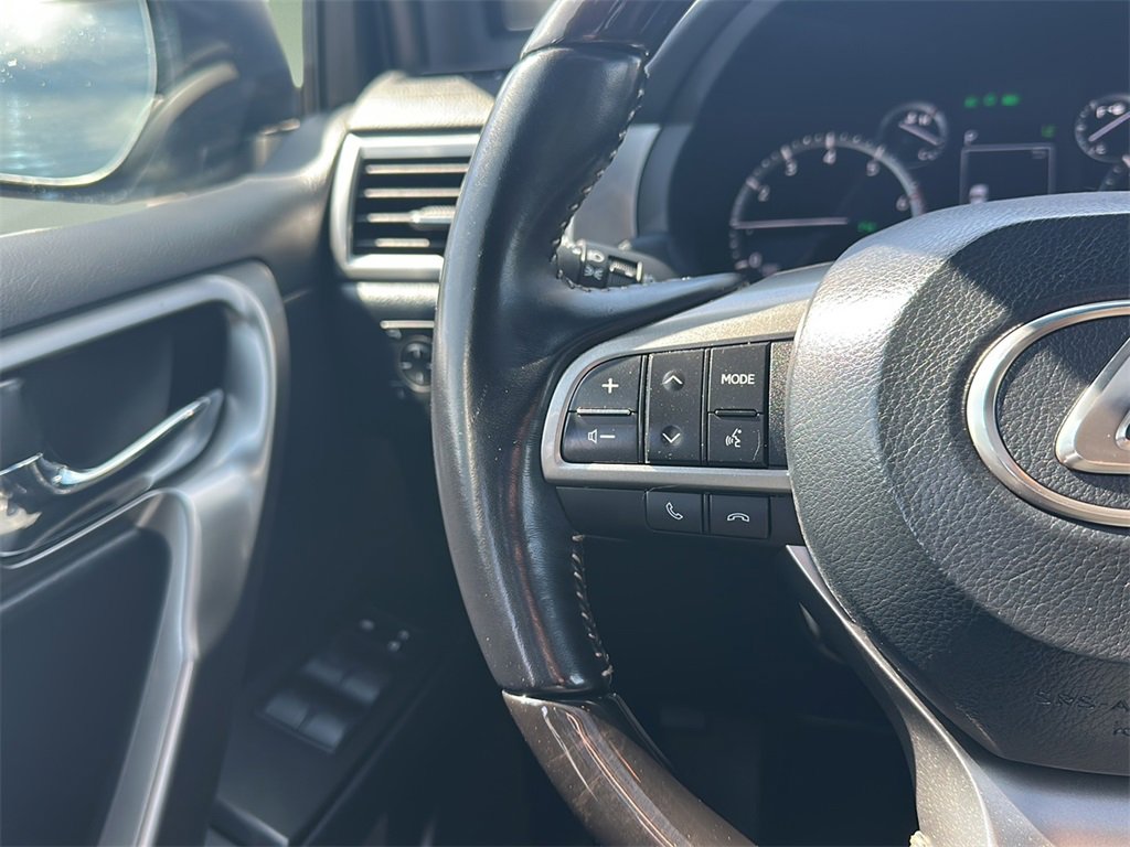 Used 2023 Lexus GX 460 Premium w/ Premium Package image 13