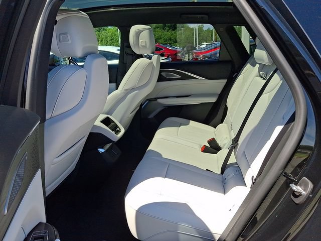 Certified 2023 Cadillac Lyriq 2WD image 8