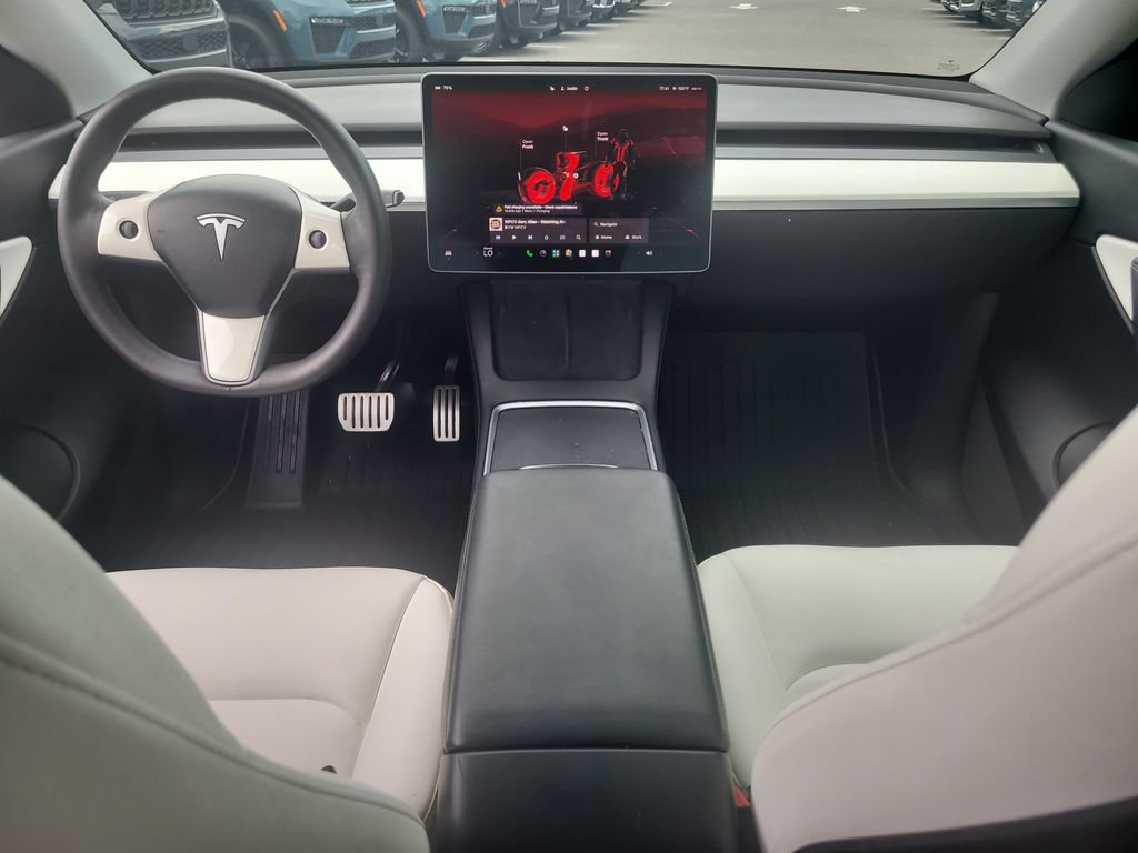 Used 2022 Tesla Model Y Performance AWD/4WD image 14