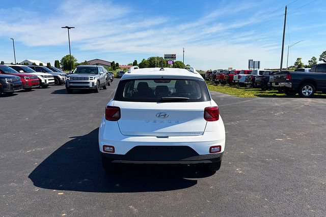 New 2026 Hyundai Venue SEL FWD image 29