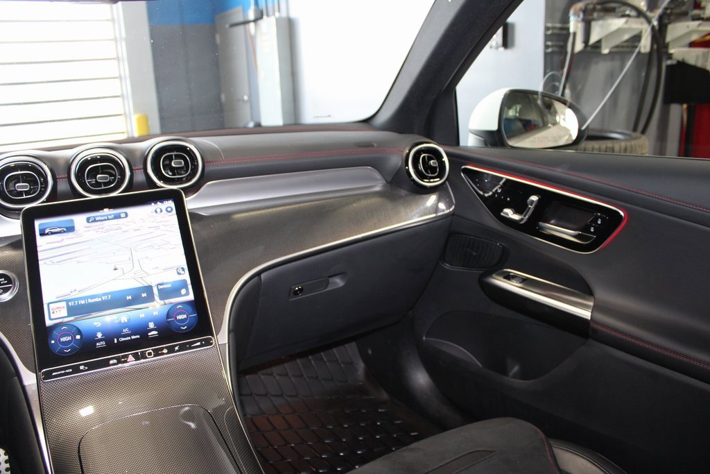 Used 2024 Mercedes-Benz GLC 43 AMG 4MATIC image 29