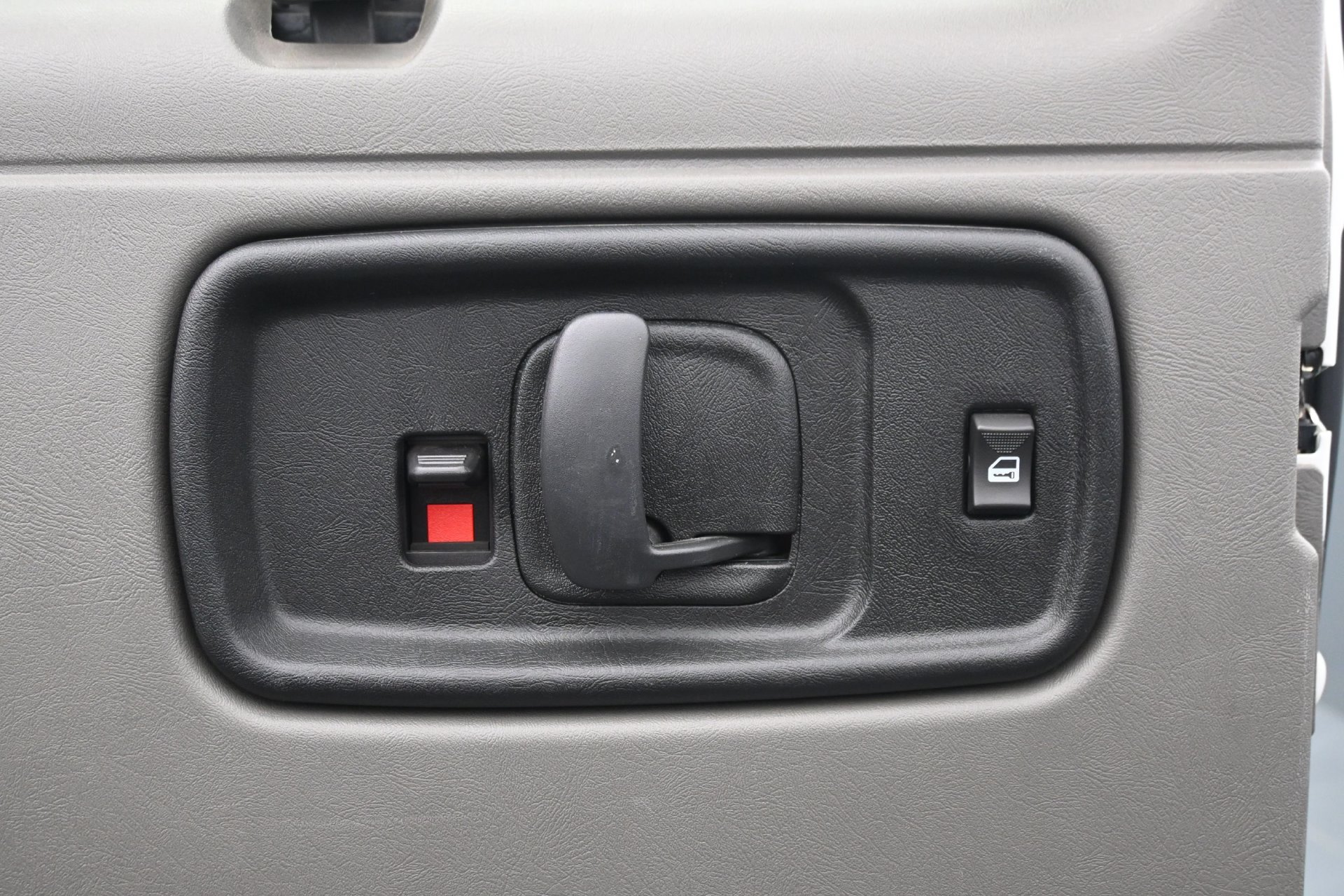 Used 2019 Chevrolet Express 3500 LT w/ LT Preferred Equipment Group RWD image 17