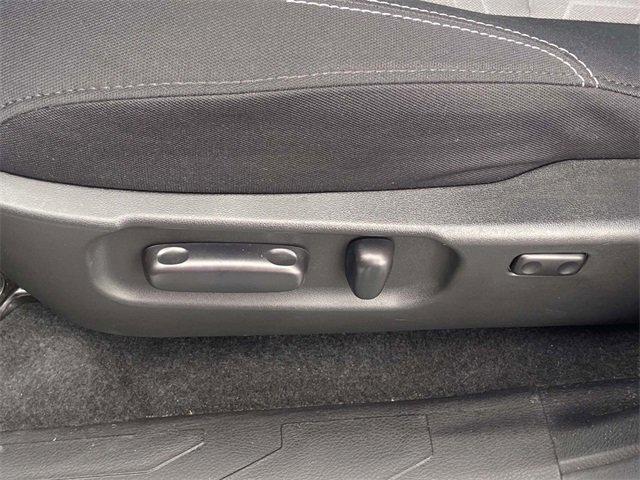 Used 2023 Toyota Tacoma TRD Sport w/ Advanced Technology Package image 17