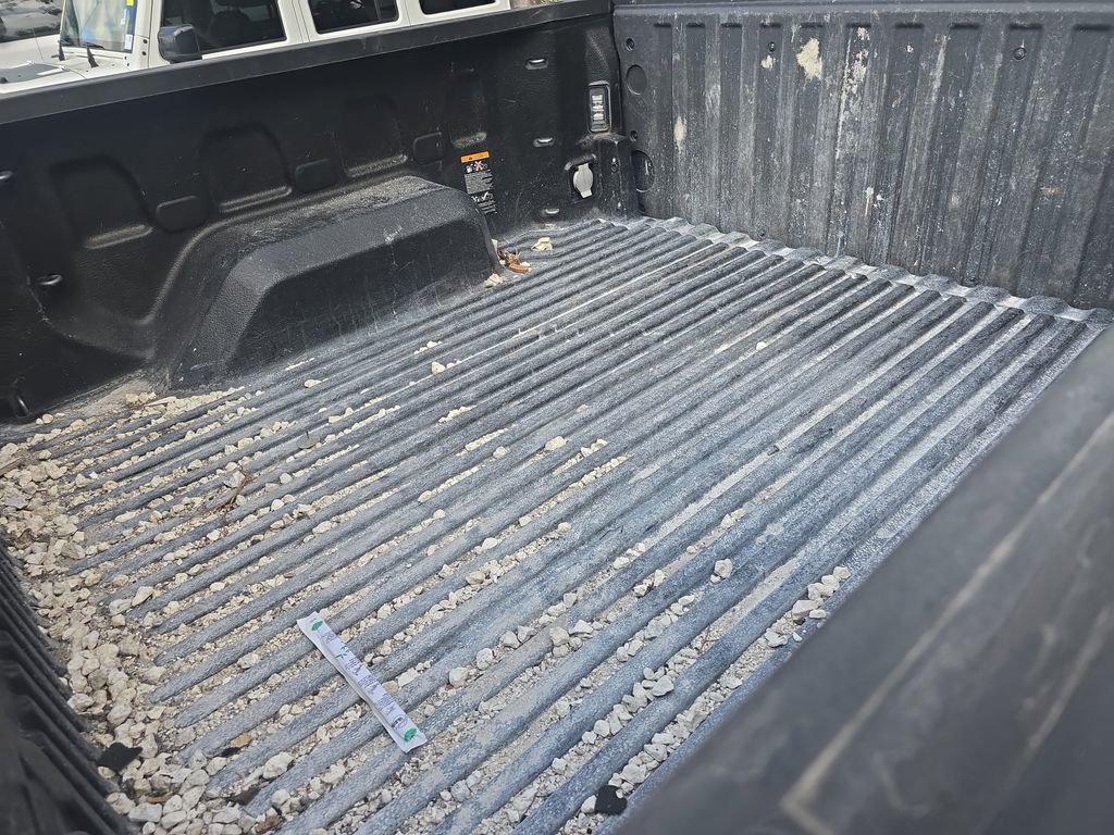 Used 2024 Chevrolet Silverado 1500 RST image 4