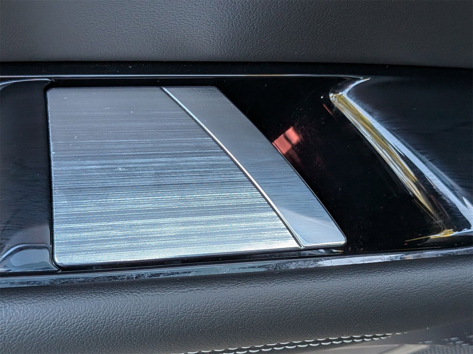 Used 2024 Cadillac Lyriq Sport image 29