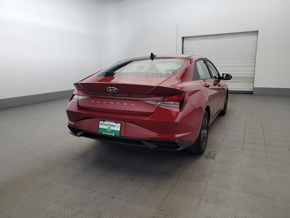Used 2022 Hyundai Elantra SEL FWD image 7