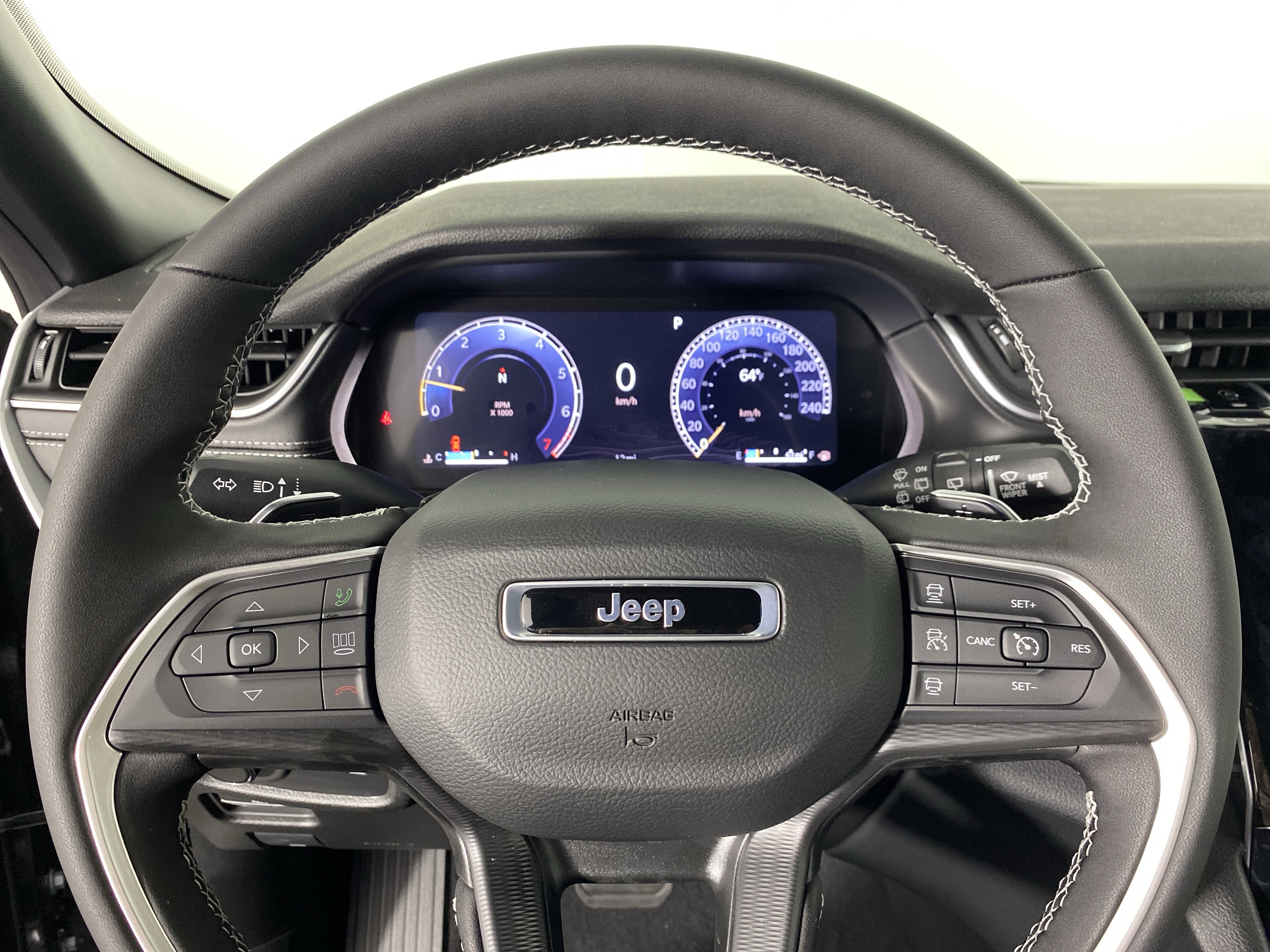 New 2025 Jeep Grand Cherokee L Laredo w/ Luxury Tech Group I image 18