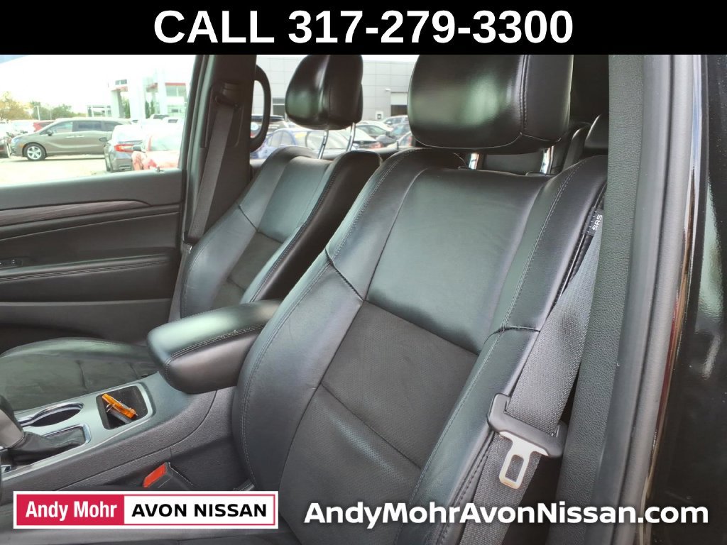 Used 2019 Jeep Grand Cherokee Altitude AWD/4WD image 16