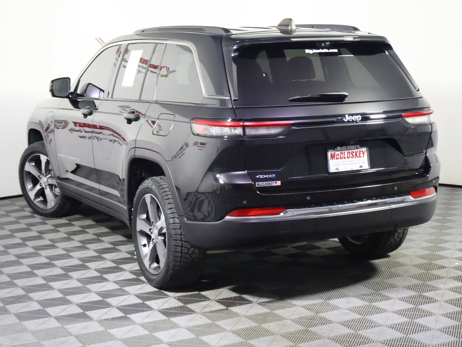 Used 2024 Jeep Grand Cherokee Limited 4xe w/ Luxury Tech Group II AWD/4WD image 15