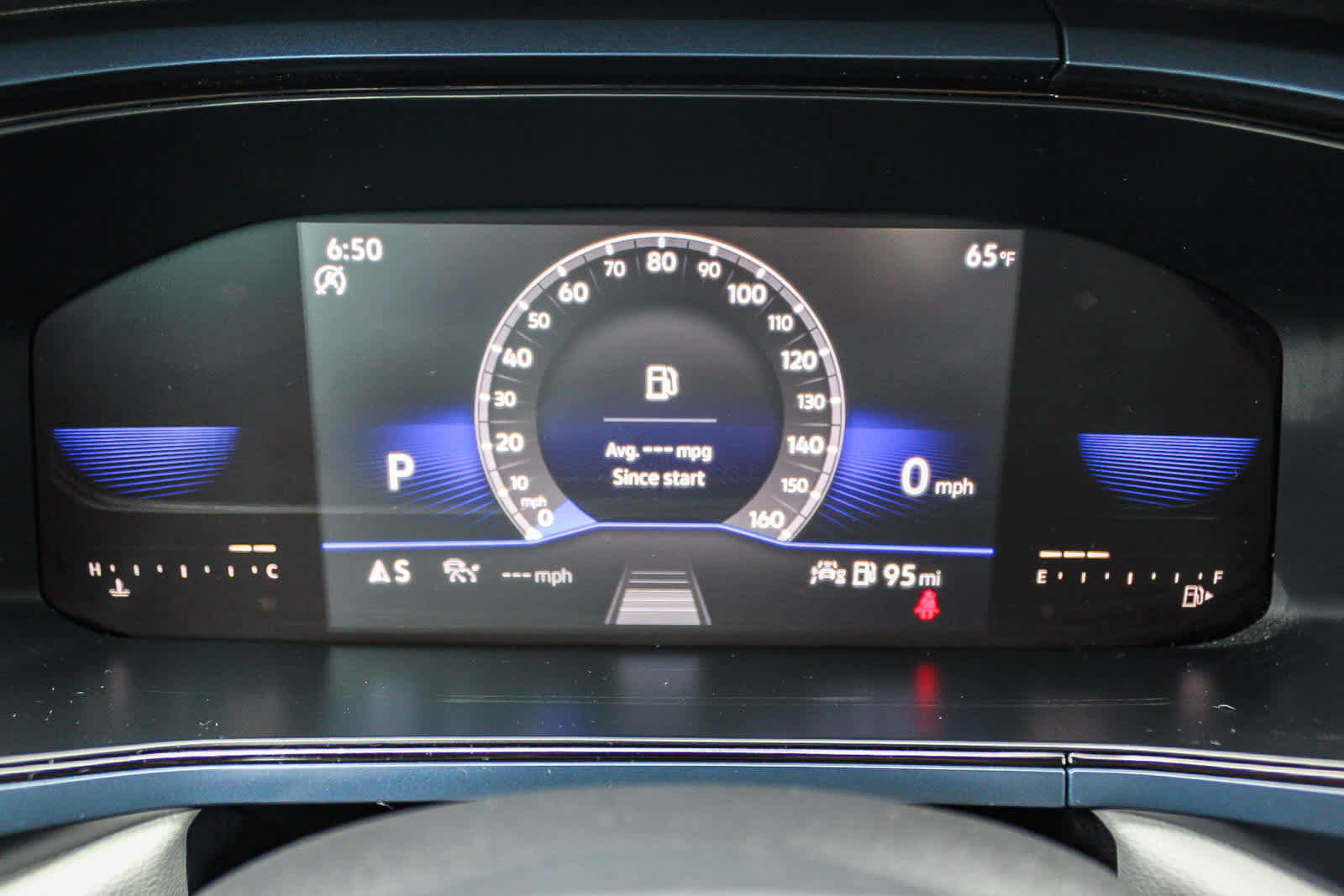 Used 2022 Volkswagen Taos SE w/ Panoramic Sunroof Package FWD image 22