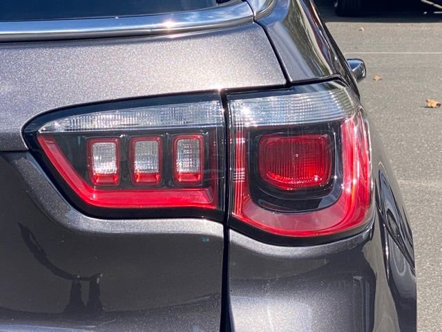 Certified 2020 Jeep Compass Latitude w/ Cold Weather Group image 16