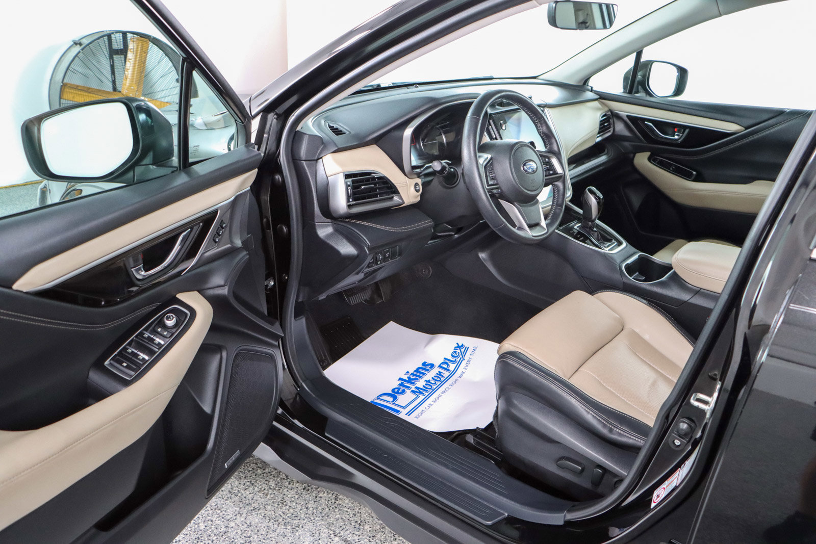 Used 2020 Subaru Outback Limited image 3