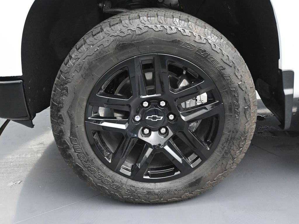Used 2025 Chevrolet Silverado 1500 LT Trail Boss image 9