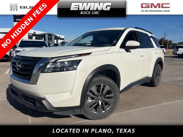 Used 2024 Nissan Pathfinder SV