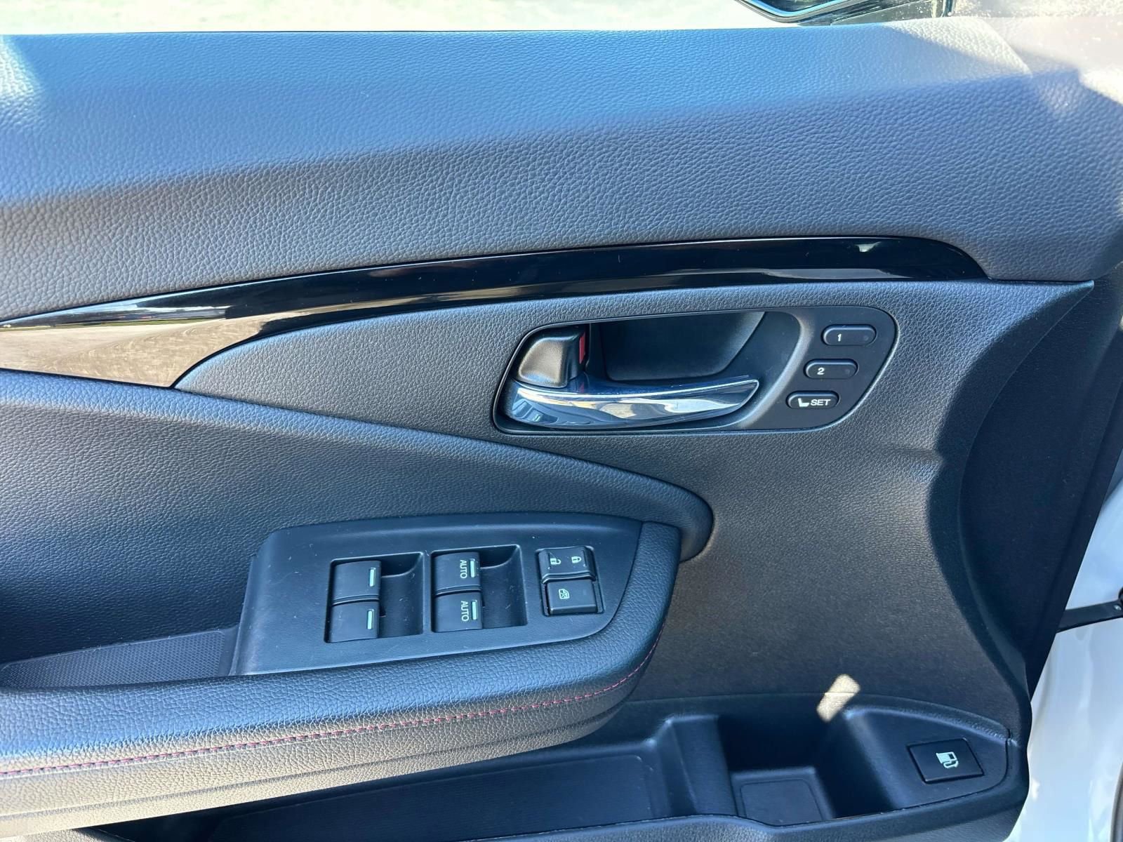 Certified 2023 Honda Ridgeline Black Edition image 12