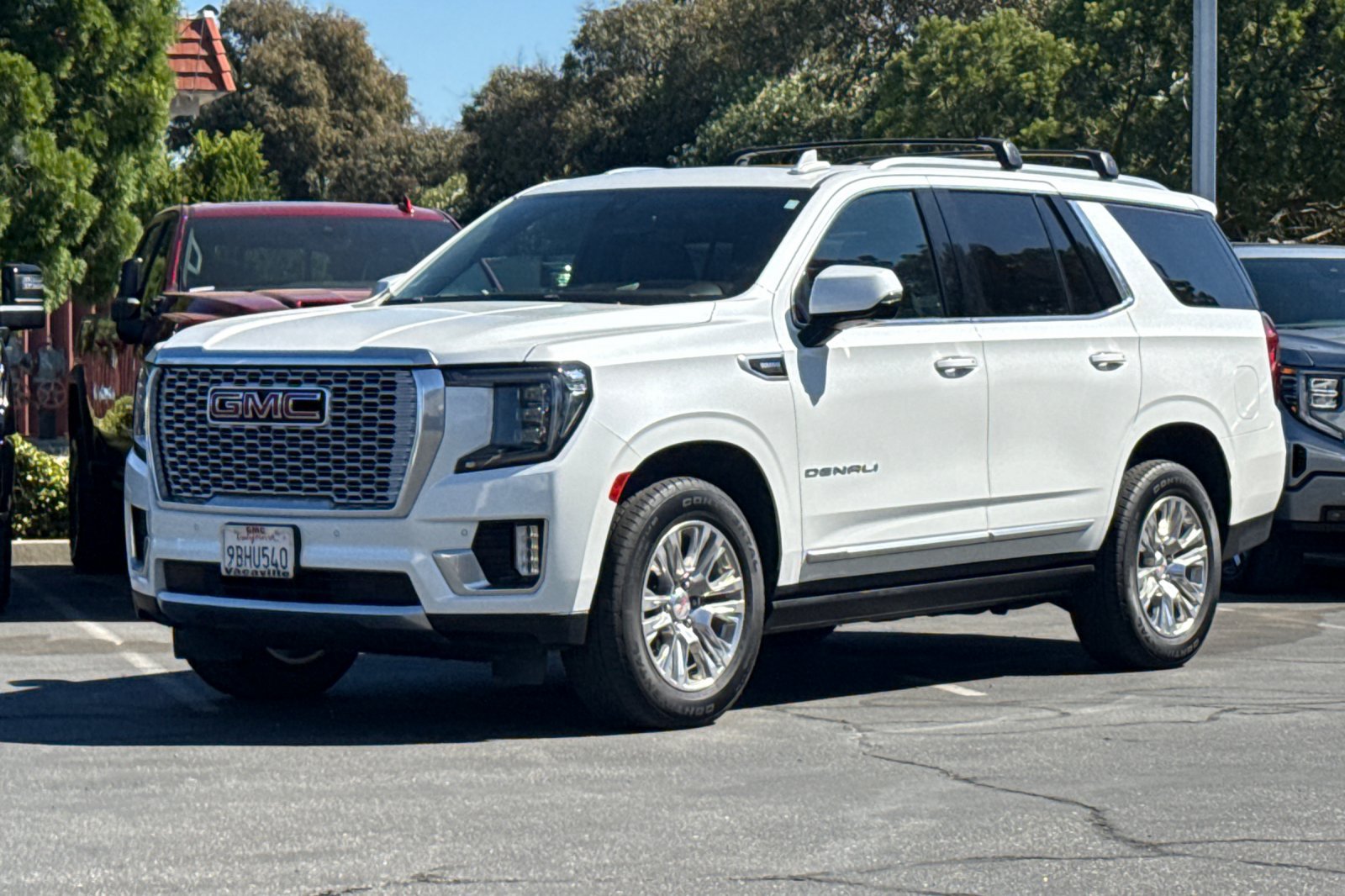 Used 2022 GMC Yukon Denali AWD/4WD image 9