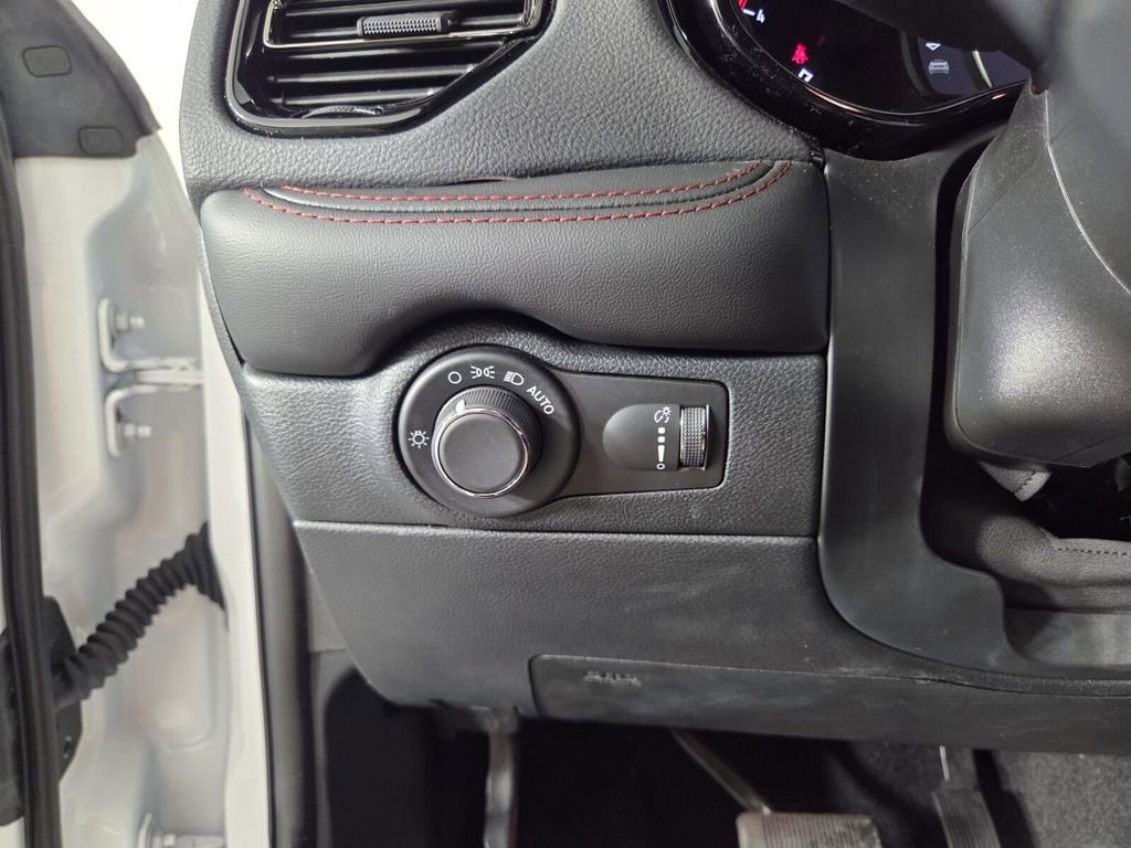 Certified 2025 Dodge Durango GT w/ Blacktop Package image 20