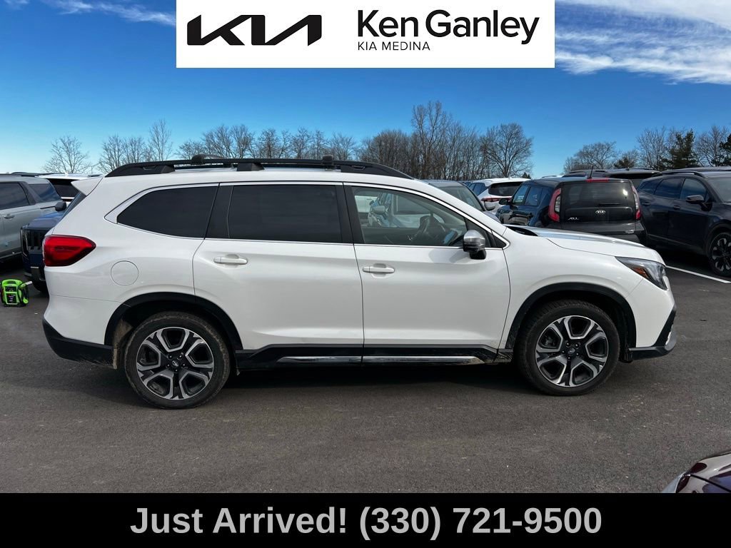 Used 2023 Subaru Ascent Limited w/ Technology Package image 4