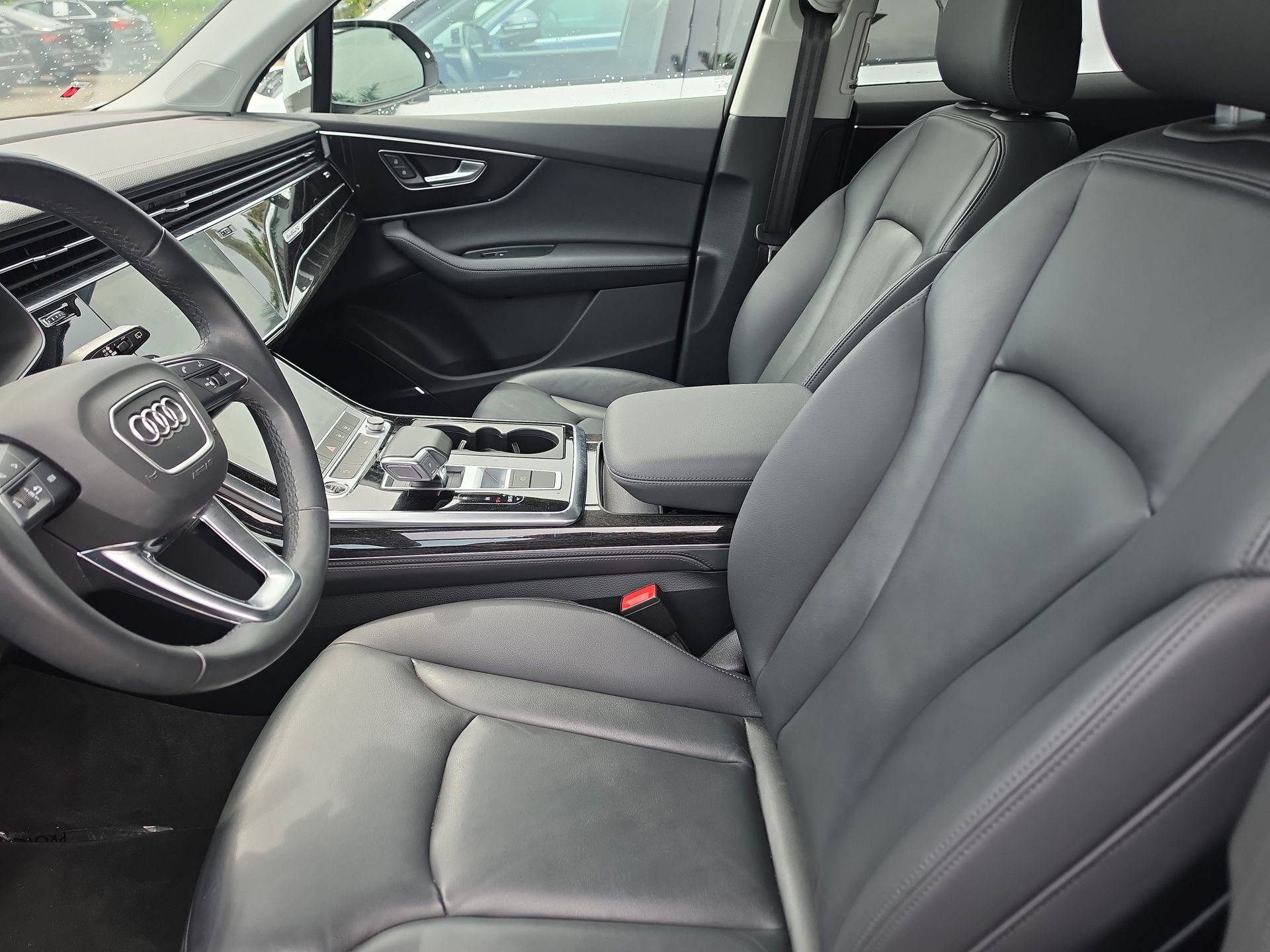 Used 2024 Audi Q7 2.0T Premium Plus w/ Premium Plus Package AWD/4WD image 7