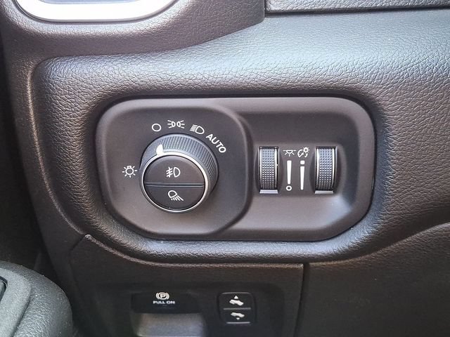 Used 2025 RAM 1500 Big Horn AWD/4WD image 28