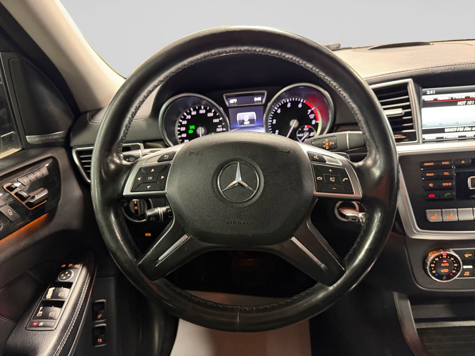 Used 2016 Mercedes-Benz GL 550 4MATIC image 19