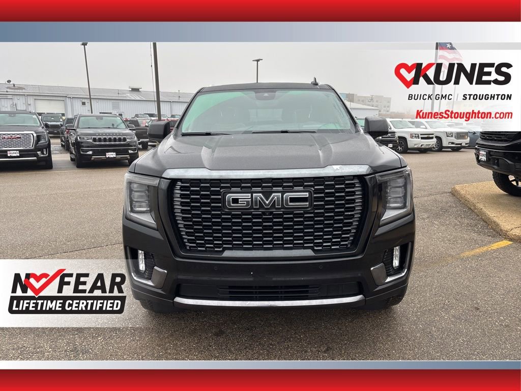 Used 2023 GMC Yukon XL Denali Ultimate image 4