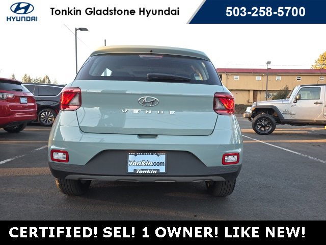 Certified 2025 Hyundai Venue SEL image 6