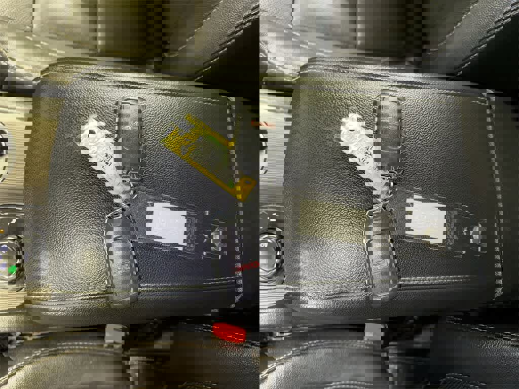 Used 2017 GMC Acadia SLT image 36