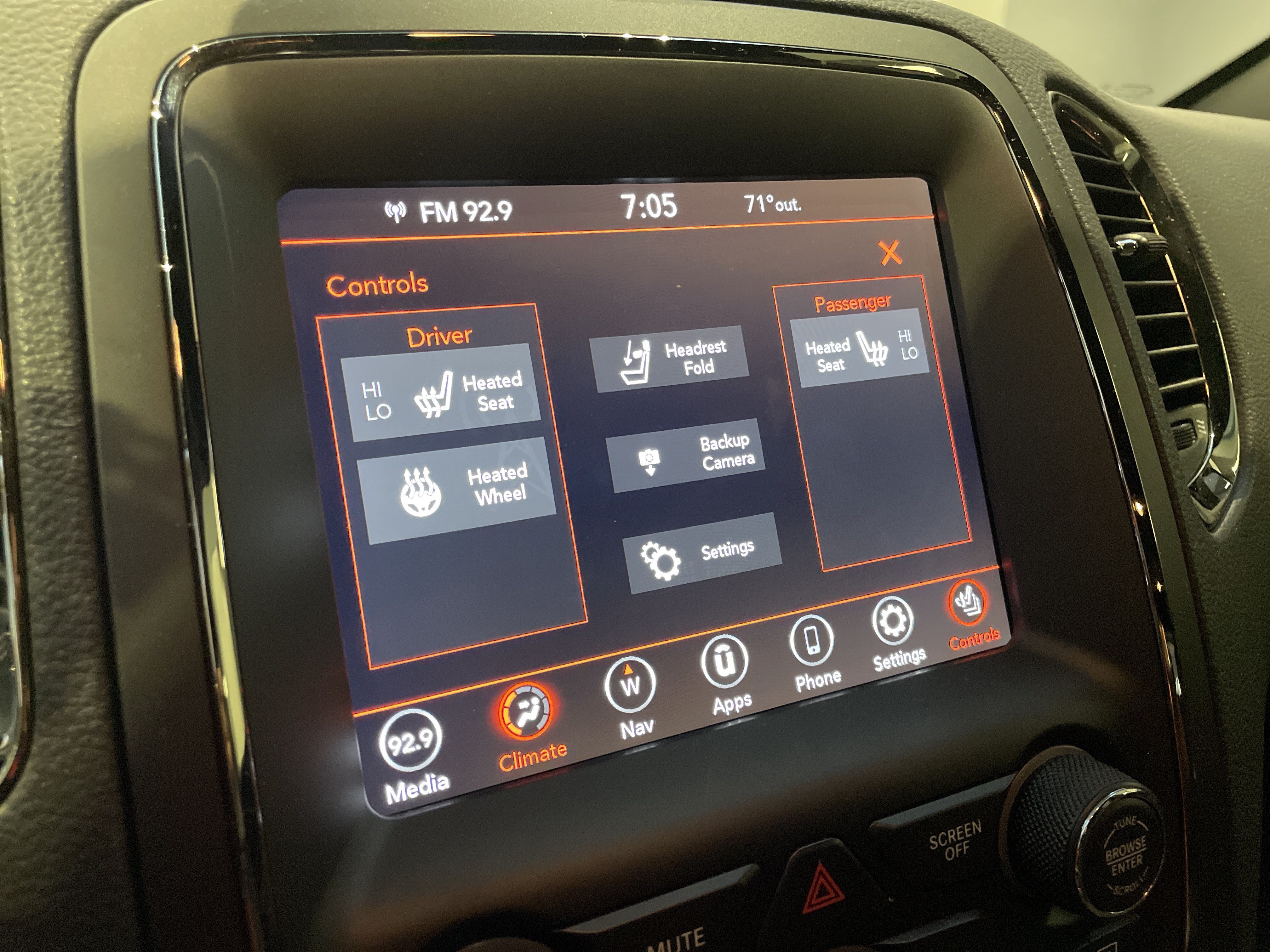 Used 2020 Dodge Durango R/T w/ Blacktop Package RWD image 27