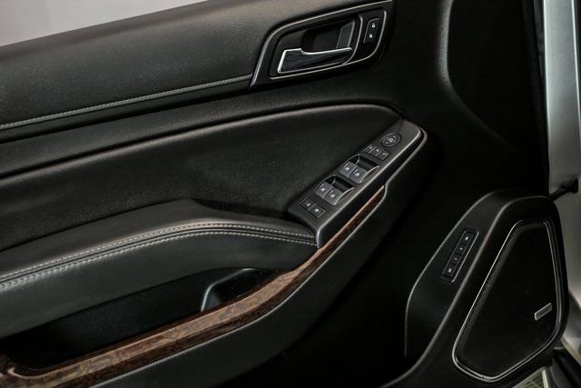 Used 2020 GMC Yukon SLT w/ Premium Edition image 9