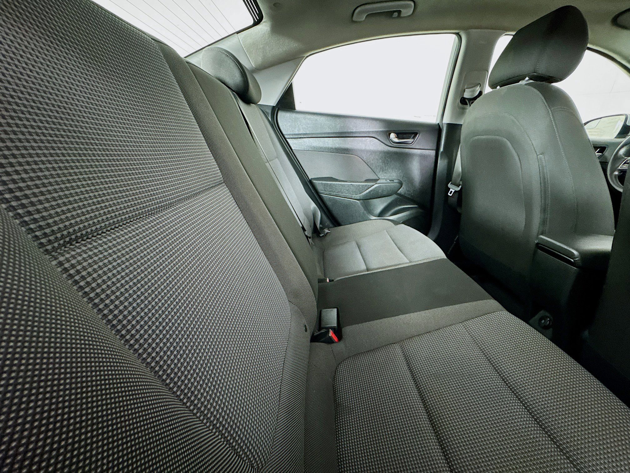 Used 2021 Hyundai Accent Limited image 40