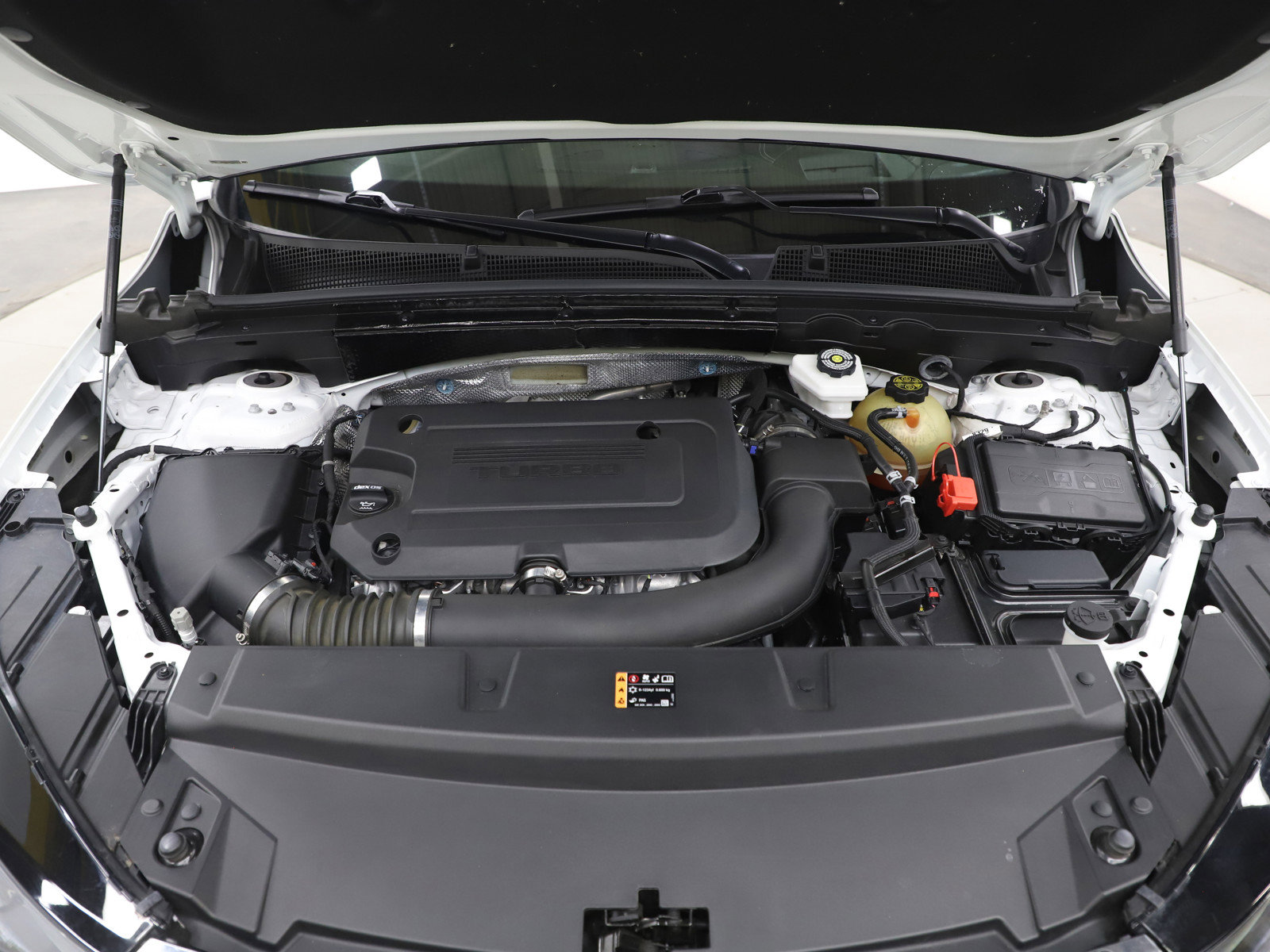 Used 2021 Buick Envision Avenir w/ Technology Package II image 31