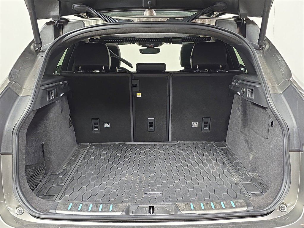 Used 2019 Jaguar F-PACE Prestige image 25