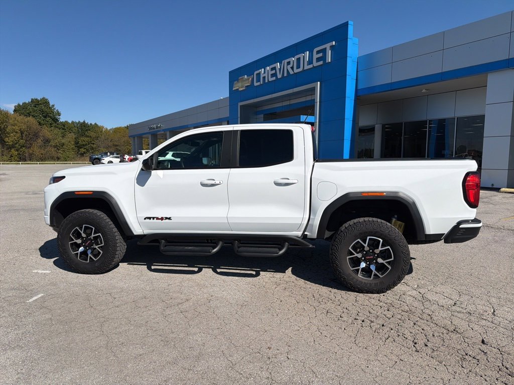Used 2024 GMC Canyon AT4X image 8