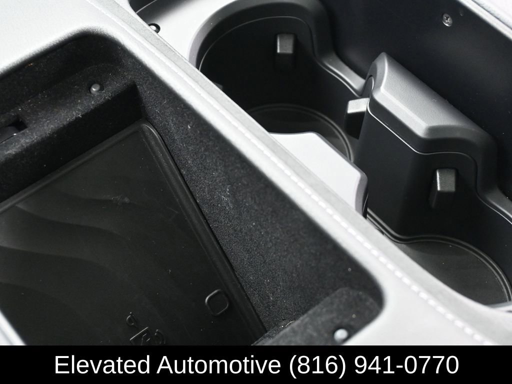 Used 2025 INFINITI QX80 Sensory image 27