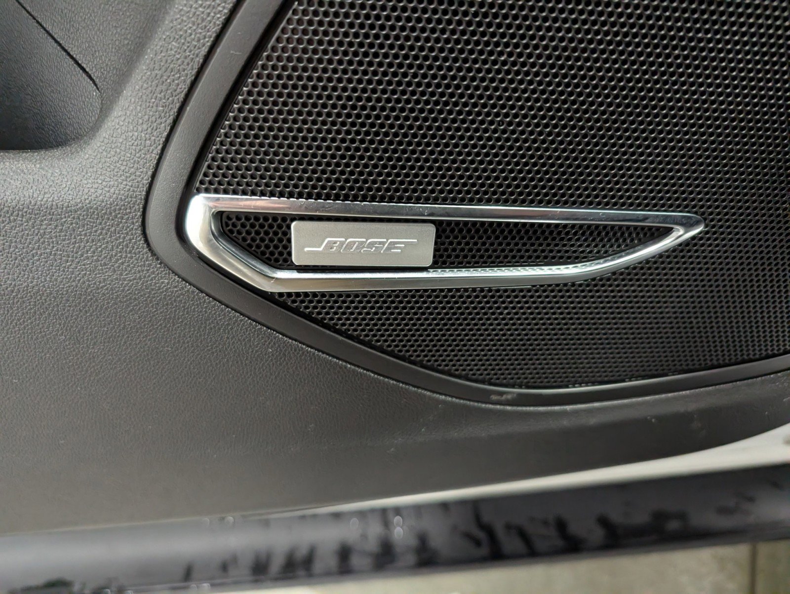 Used 2025 Buick Envision Preferred image 13