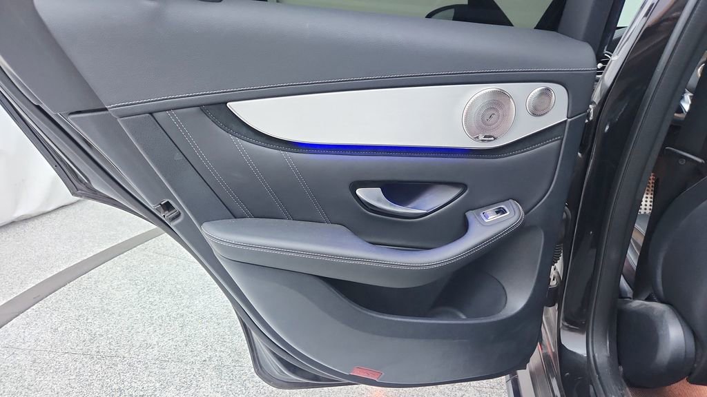 Used 2021 Mercedes-Benz GLC 63 AMG GLC 63 AMG image 32